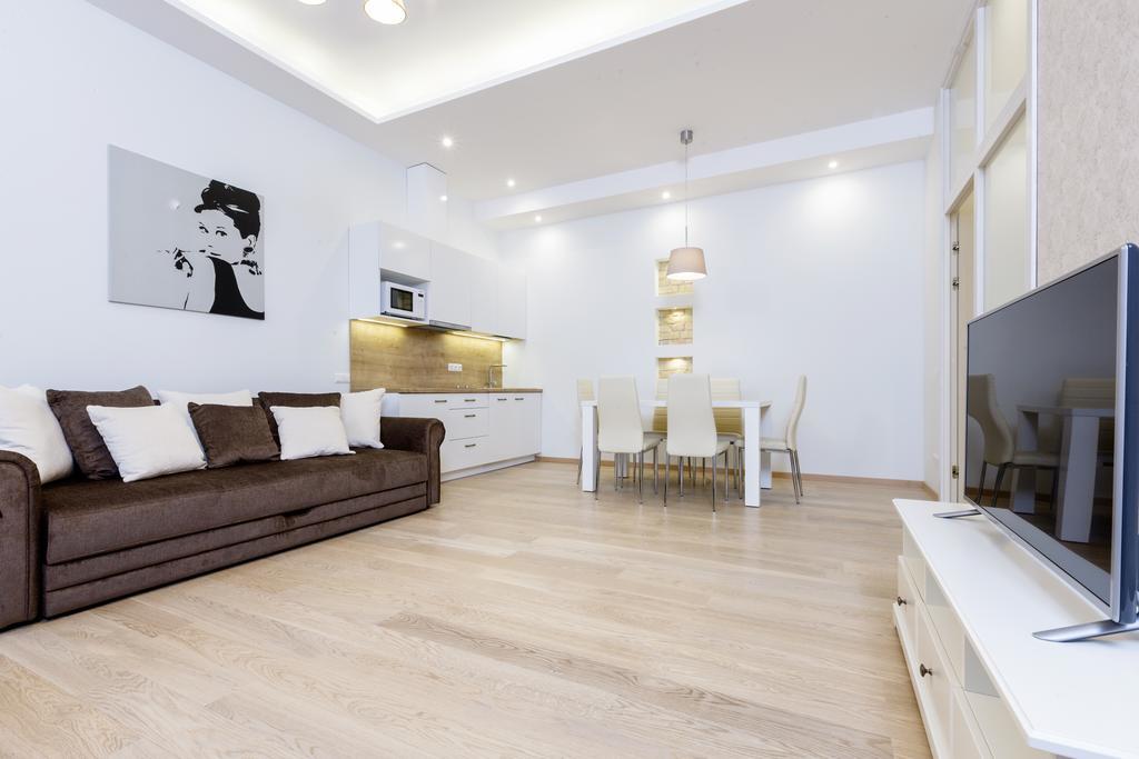 Center Avenue Apartments فيلنيوس المظهر الخارجي الصورة